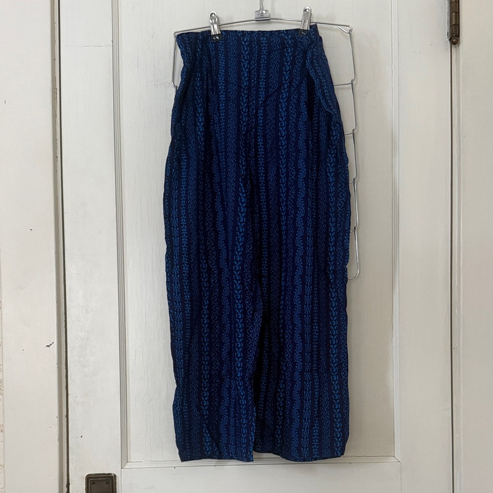 Blue Patterned Capris - image 2